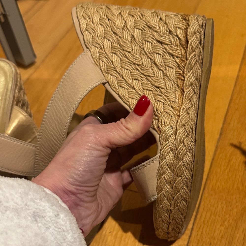 Stuart Weitzman Cream Espadrille Wedges - Picture 2 of 6